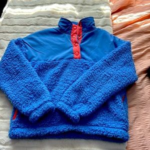 Hippie Rose Sherpa Quarter Button